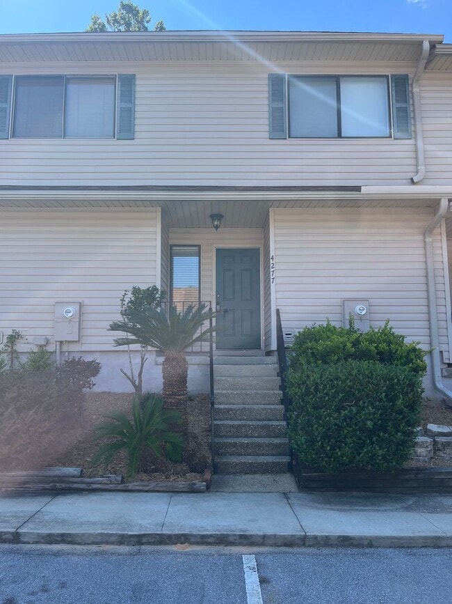 4277 Brookside Dr