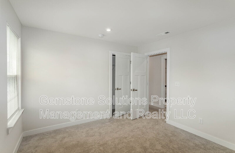 3301 Somerset Ln in Columbia, TN - Building Photo