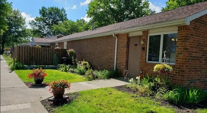 41 E Washington St in Norwalk, OH - Building Photo