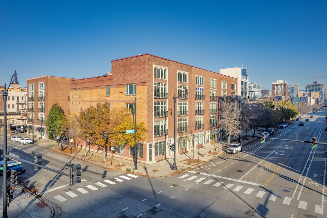 1930-1934 S Wabash Ave in Chicago, IL - Building Photo