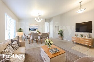 16687 W Culver St in Goodyear, AZ - Foto de edificio - Building Photo