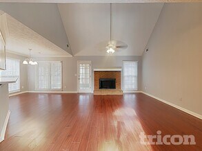 2651 Laurel Woods Ln SE in Conyers, GA - Foto de edificio - Building Photo