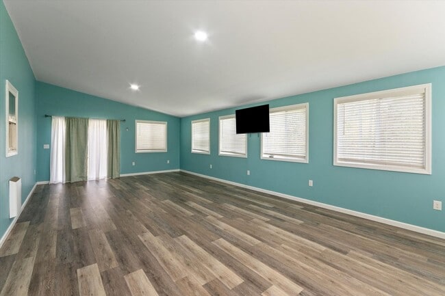 84 Poplar St in Brevard, NC - Building Photo - Building Photo