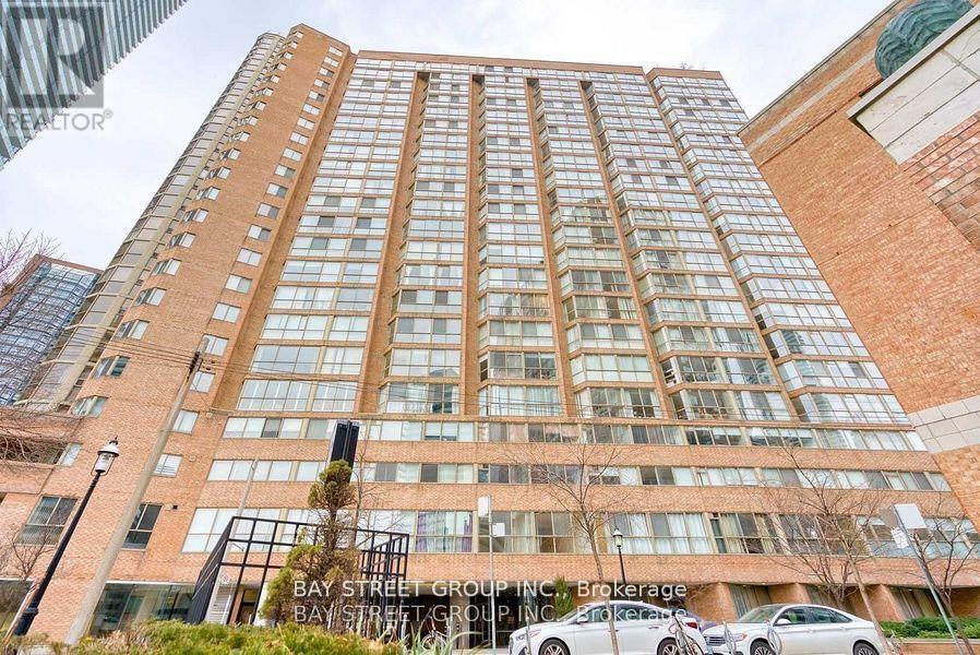 1055-1055 Bay St. in Toronto, ON - Building Photo