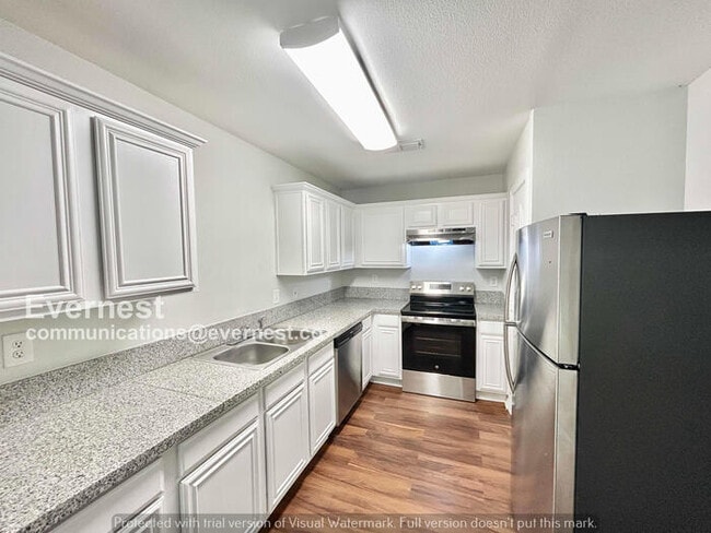 256 Creek Cove Dr in Dallas, TX - Building Photo - Building Photo