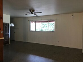 4559 Ve Ave in Oroville, CA - Building Photo - Building Photo