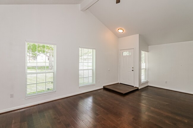property at 28914 Champion Oaks Dr