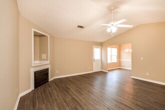 20 Carver Dr in Covington, GA - Building Photo - Building Photo