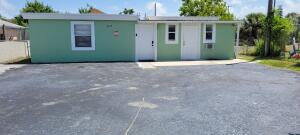 1069 W 30th St in West Palm Beach, FL - Building Photo