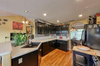 20504 National Dr in Lago Vista, TX - Foto de edificio - Building Photo