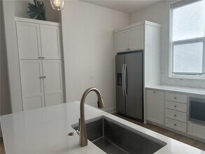 428 SW B St in Bentonville, AR - Building Photo - Building Photo