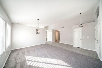 1213 W Glenmere Dr in Chandler, AZ - Building Photo - Building Photo