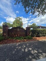 4873 La Casa Cir in Pace, FL - Building Photo