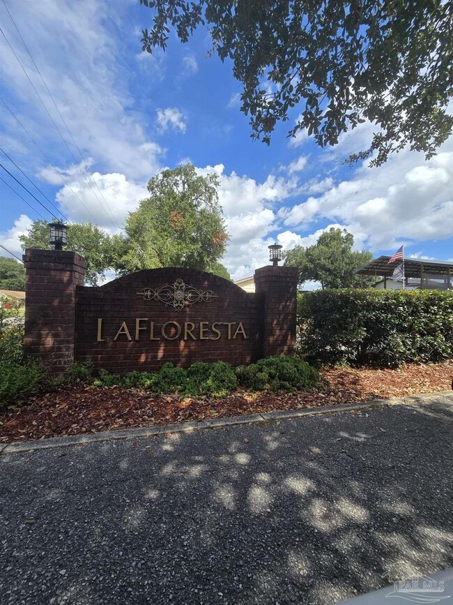 property at 4873 La Casa Cir