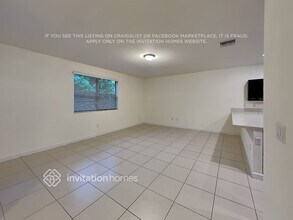 121 SE 35 Ave in Homestead, FL - Foto de edificio - Building Photo