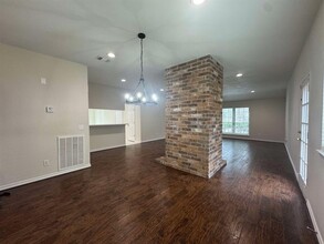 3711 Helen Ln in Pearland, TX - Building Photo - Building Photo