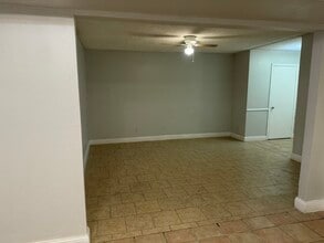 9507 Braeburn Glen Blvd in Houston, TX - Building Photo - Building Photo