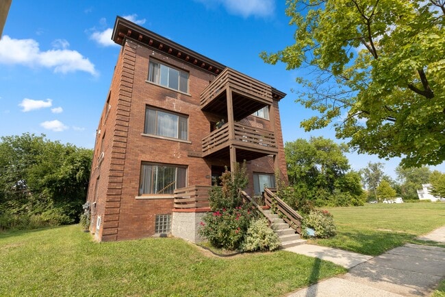 109 Leicester Ct, Unit 1