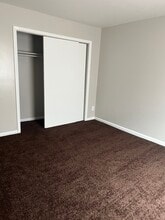 2811 North O.Henry Boulevard in Greensboro, NC - Building Photo - Building Photo