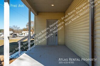 222 Pine Ave in Adamsville, AL - Foto de edificio - Building Photo