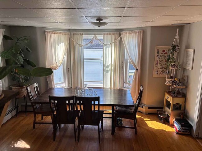 465 E High St, Unit 2 in Manchester, NH - Building Photo - Building Photo