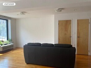 2066 5th Ave in New York, NY - Building Photo - Building Photo