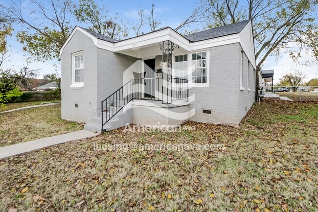 2017 Miramar Blvd in Oklahoma City, OK - Foto de edificio - Building Photo