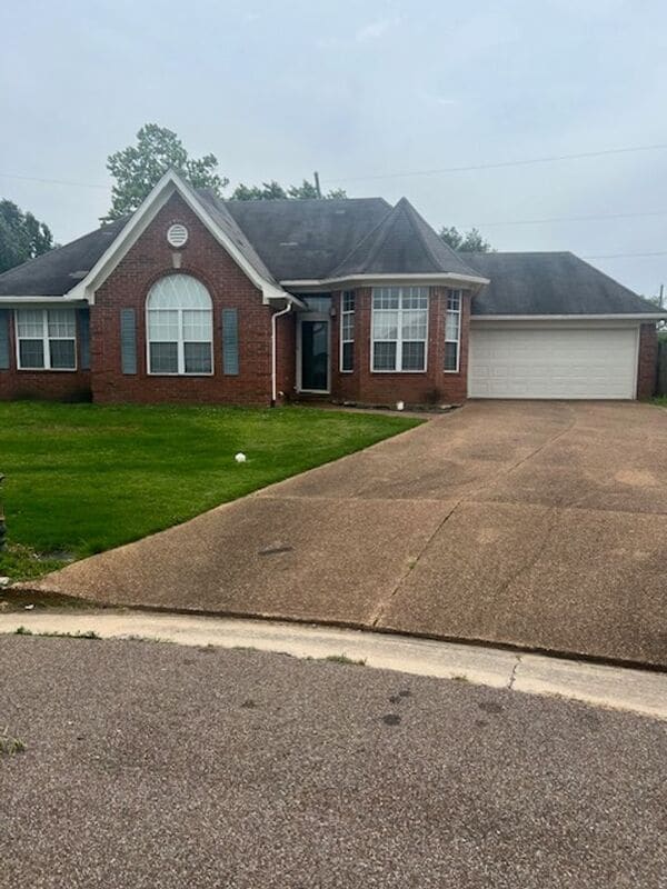 property at 1402 Brimfield Cove