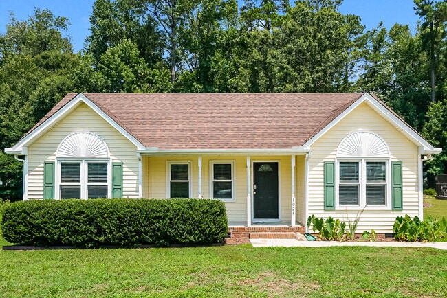 property at 1024 Holly Pointe Dr