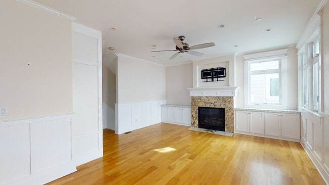 429 F Ave in Coronado, CA - Building Photo - Building Photo