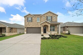 18033 Martin Pines Dr in Conroe, TX - Building Photo - Building Photo