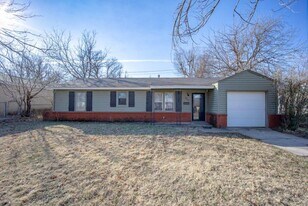 5940 NW 58th Terrace in Warr Acres, OK - Building Photo