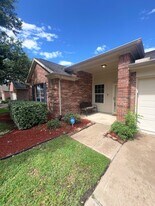 5523 Dapplewood Ln in Katy, TX - Building Photo