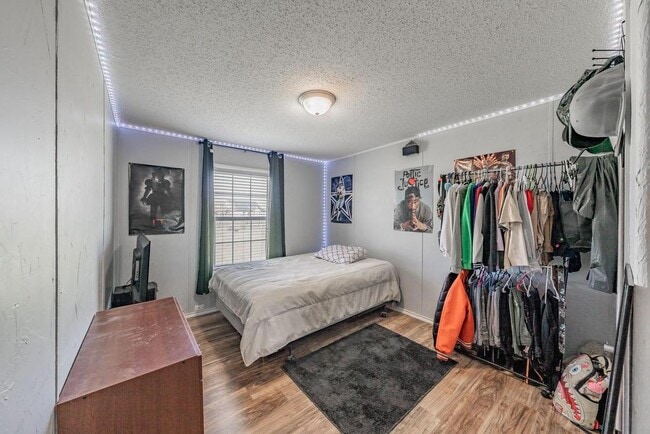 4055 Victor Blvd in Kemp, TX - Building Photo - Building Photo