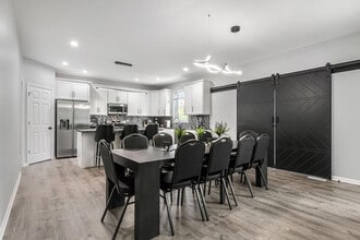 705 N Garfield St, Unit SI ID1507868P in Lombard, IL - Foto de edificio - Building Photo