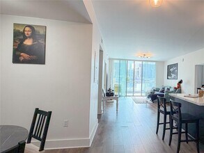 90 SW 3rd St, Unit 1116 in Miami, FL - Building Photo - Building Photo