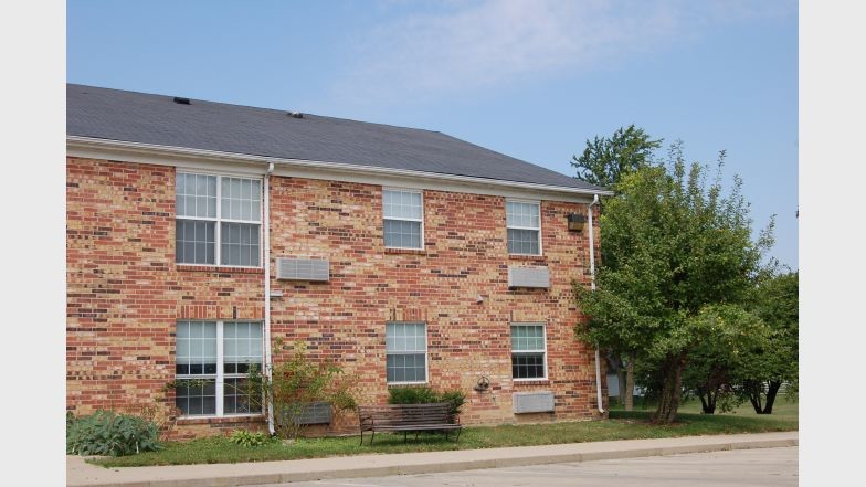 Village Apartments of Summitville in Summitville, IN - Building Photo