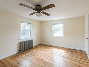 21 York Ave in Watertown, MA - Building Photo - Building Photo