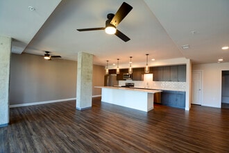 151 E Wilson in Madison, WI - Building Photo - Building Photo