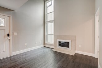 935 La Posada Dr in Austin, TX - Building Photo - Building Photo