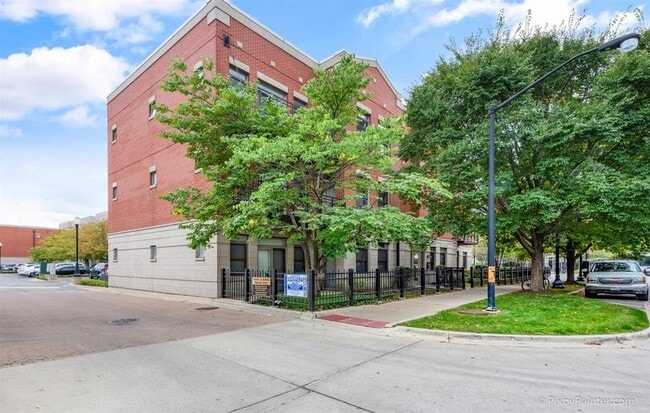 757 W 14th Pl in Chicago, IL - Building Photo - Building Photo