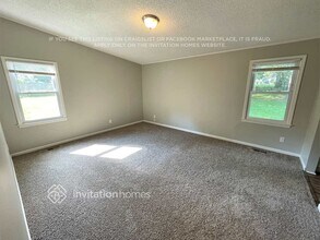 8206 Saucalito Ct in Charlotte, NC - Building Photo - Building Photo