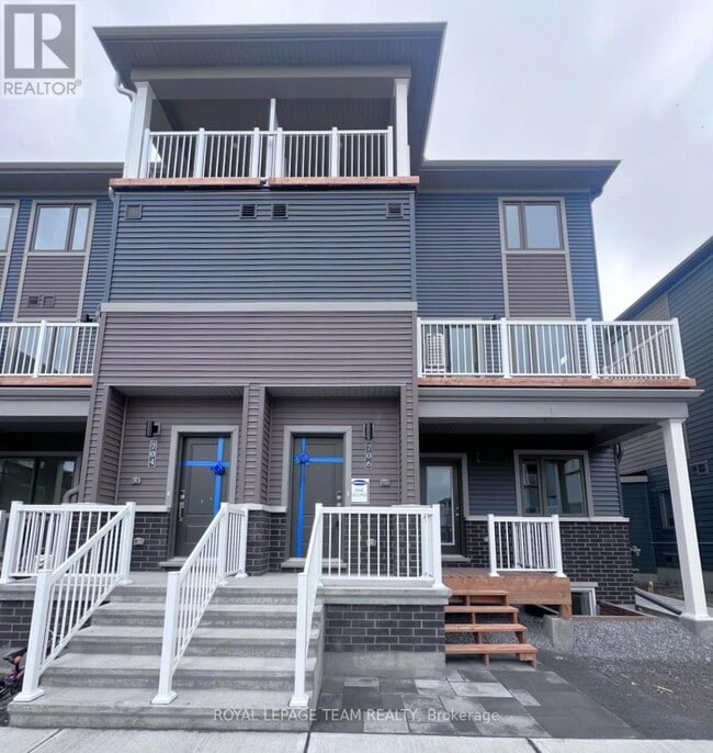 property at 706 Parnian Private