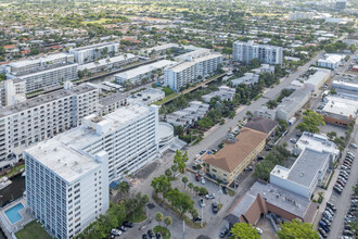 Royal Mariner in Fort Lauderdale, FL - Building Photo - Building Photo