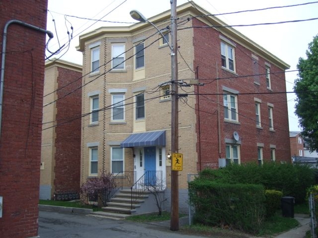 6 Littles Ln in Peabody, MA - Foto de edificio