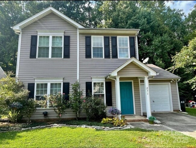231 Woodlynn Dr in Charlotte, NC - Foto de edificio - Building Photo