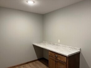 634 Veronica Ct, Unit 1 in Chippewa Falls, WI - Foto de edificio - Building Photo