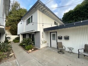 3782 Dove St in San Diego, CA - Building Photo - Building Photo