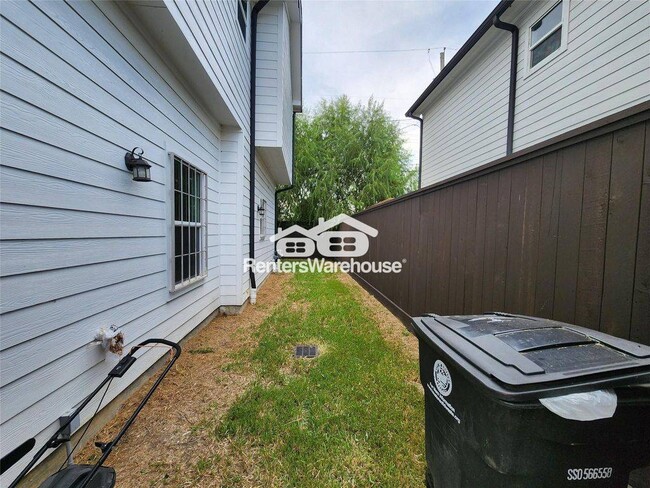 2202 Lynnfield St in Houston, TX - Building Photo - Building Photo
