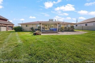 26444 Doxtator St in Dearborn Heights, MI - Building Photo - Building Photo
